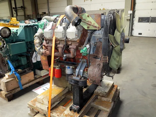 Image 1 of 4 - Deutz - 6 cyl