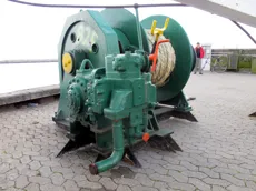Mooring winch