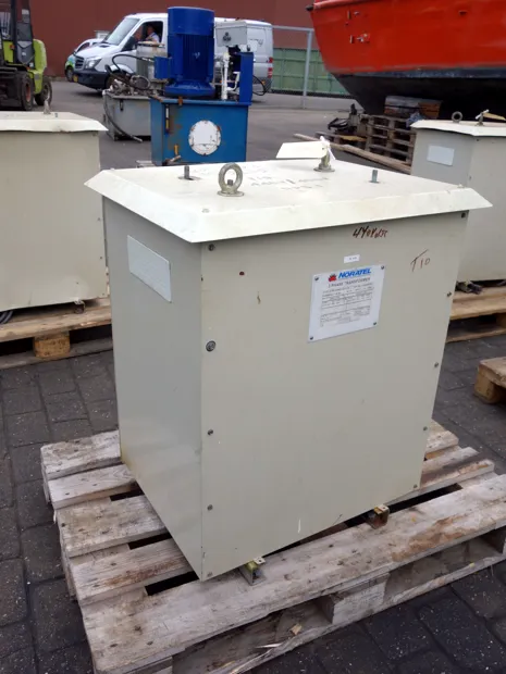 Image 1 of 3 - Noratel - 3LT80-440/400 DYN11-23