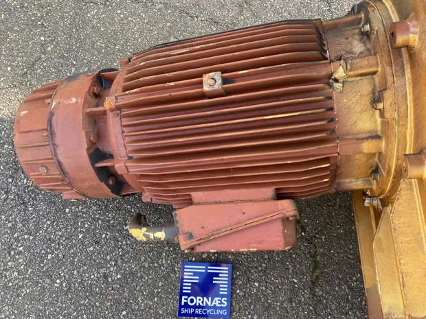 Image 4 of 7 - Capstan