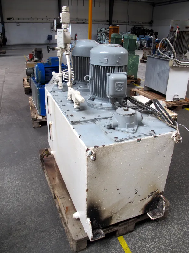 Image 1 of 8 - HS104