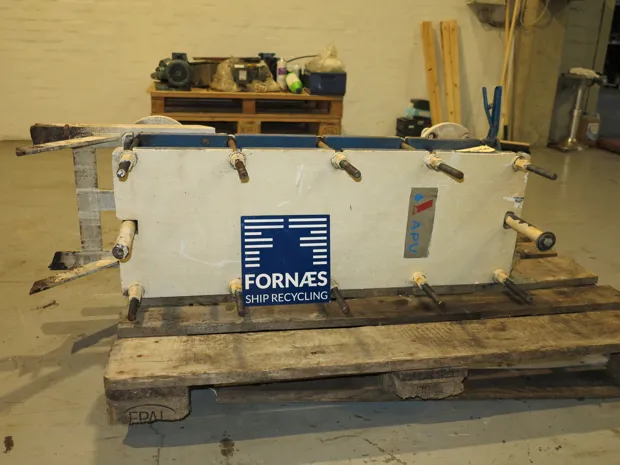 Image 6 of 6 - APV - H17