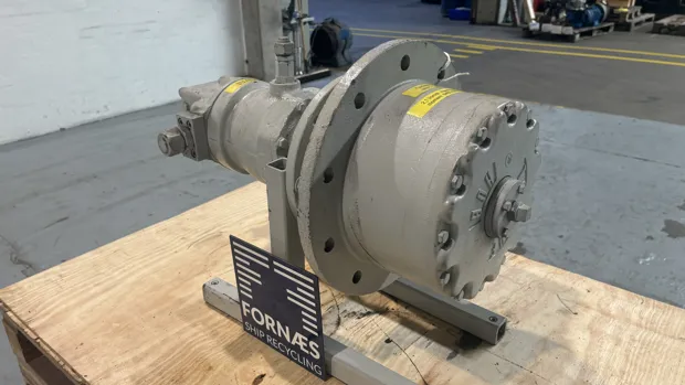 Image 6 of 10 - FAIRFIELD MFG. CO. INC. - TORQUE HUB W3C (NO PLATE)