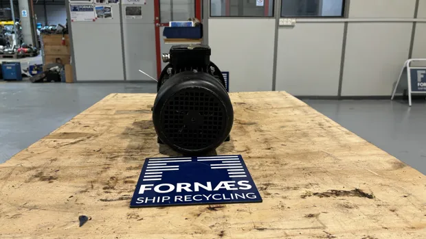 Image 8 of 10 - HP981