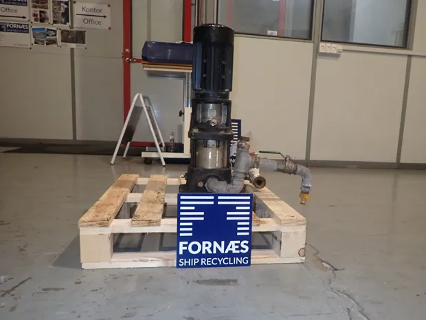 Image 2 of 5 - Grundfos - CR5