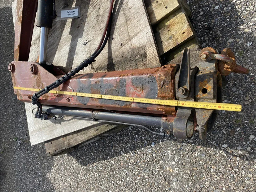 Image 7 of 7 - Fassi - Foldekran