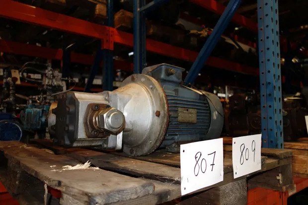 Image 4 of 5 - HP809