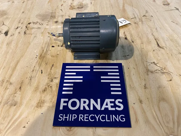 Image 3 of 5 - ABM - D63c-4