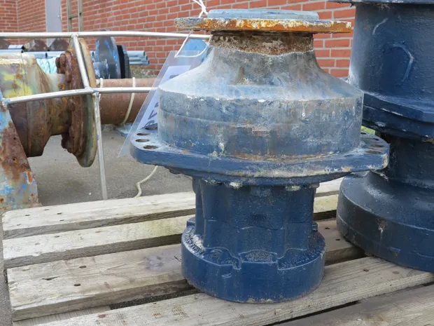 Image 2 of 4 - Poclain