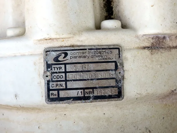 Image 5 of 6 - Small winch