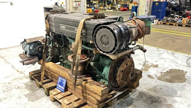 Image 5 of 9 - Volvo Penta  - D12D-E MH