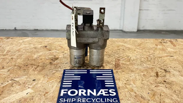 Image 6 of 7 - Mahle - PI 2105-58 NBR