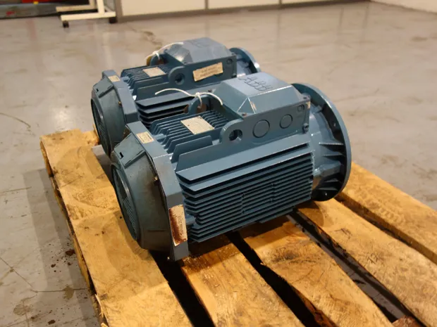 Image 2 of 4 - ABB - M3AA 132 SMB 2 HO