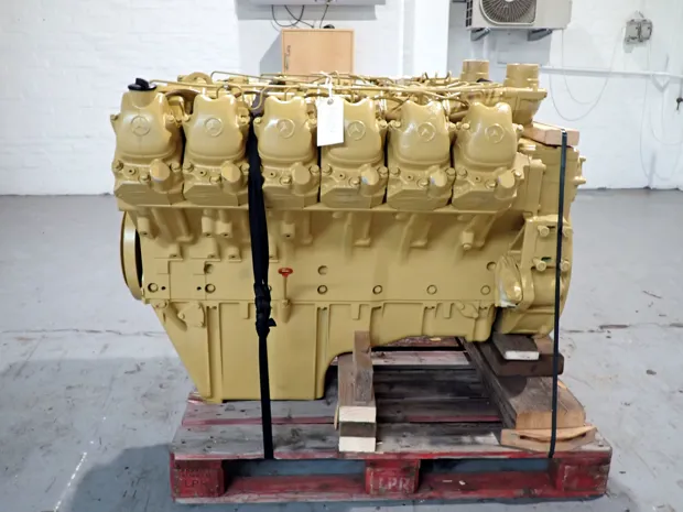 Image 3 of 6 - Mercedes - OM 404