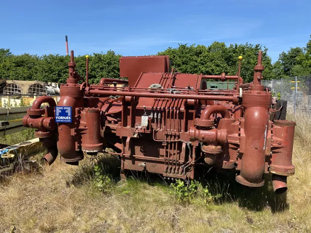 Image 2 of 15 - Brattvaag - CT63SBL