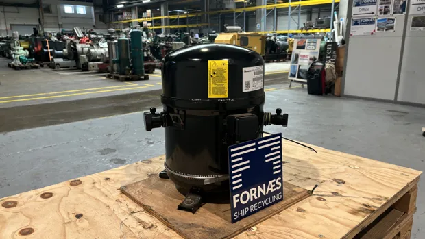 Image 2 of 8 - Bristol - H2BG094DBEE