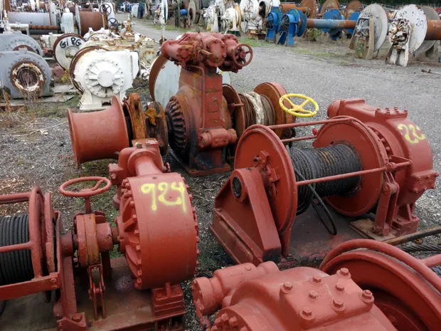 Image 4 of 7 - Wire winch