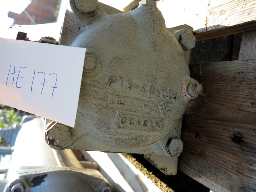 Image 2 of 2 - Bowman - GK32