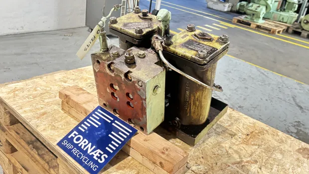 Image 7 of 9 - Boll&Kirch - 2.02.5.154.205 DN40 (no plate)