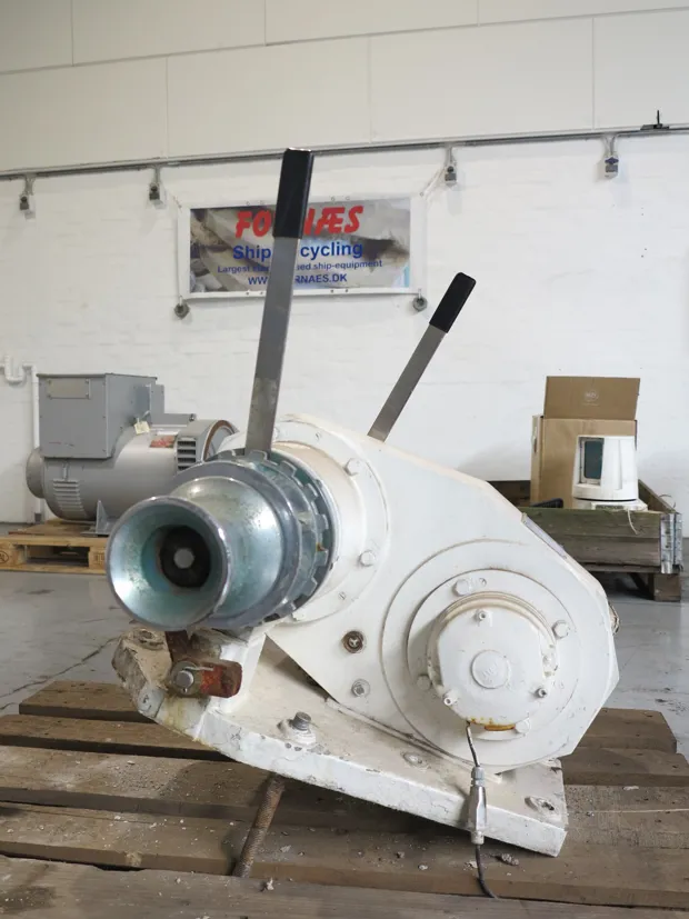 Image 2 of 7 - Anchor winch
