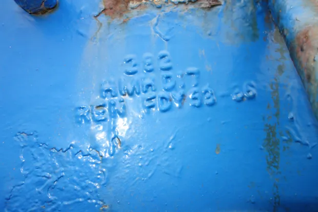 Image 3 of 3 - Split winch