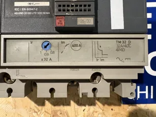 Merlin Gerin - Compact