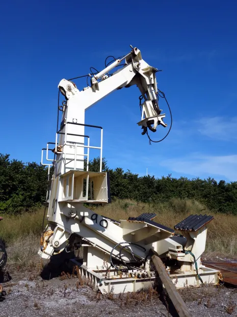 Image 2 of 6 - Caley - Davit