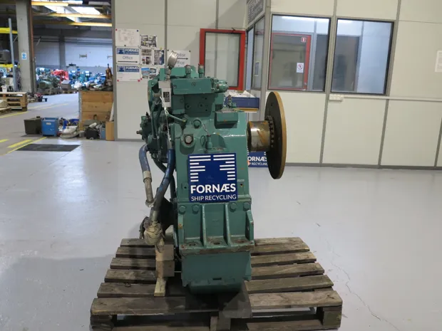 Image 2 of 6 - ZF - ZF W1800