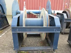 Trawl winch