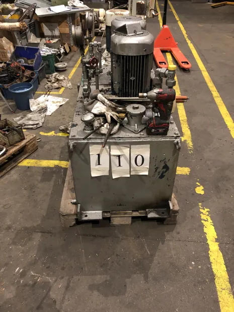 Image 4 of 7 - HS110