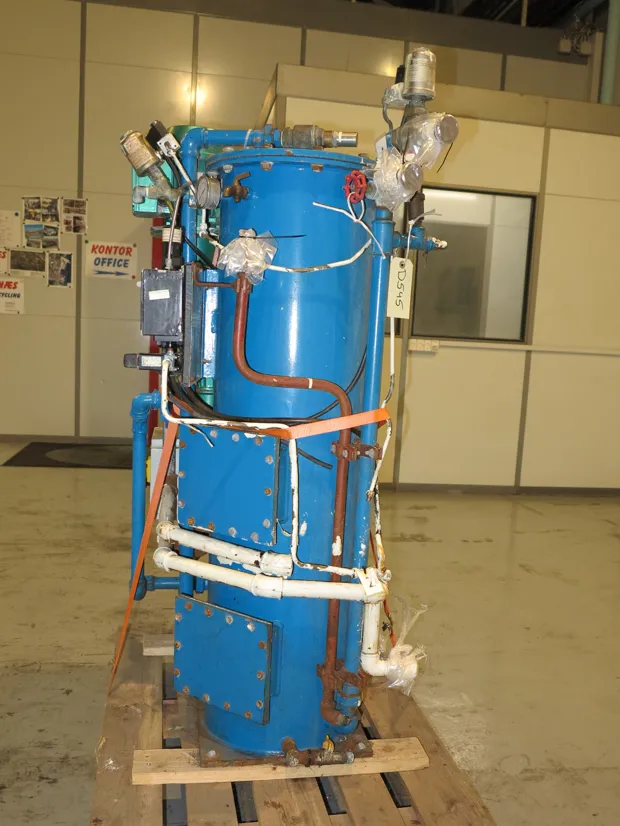 Image 4 of 6 - Victor - CS 0500