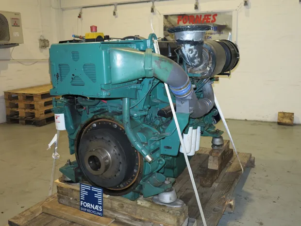 Image 3 of 9 - Volvo Penta - D16C-D MH