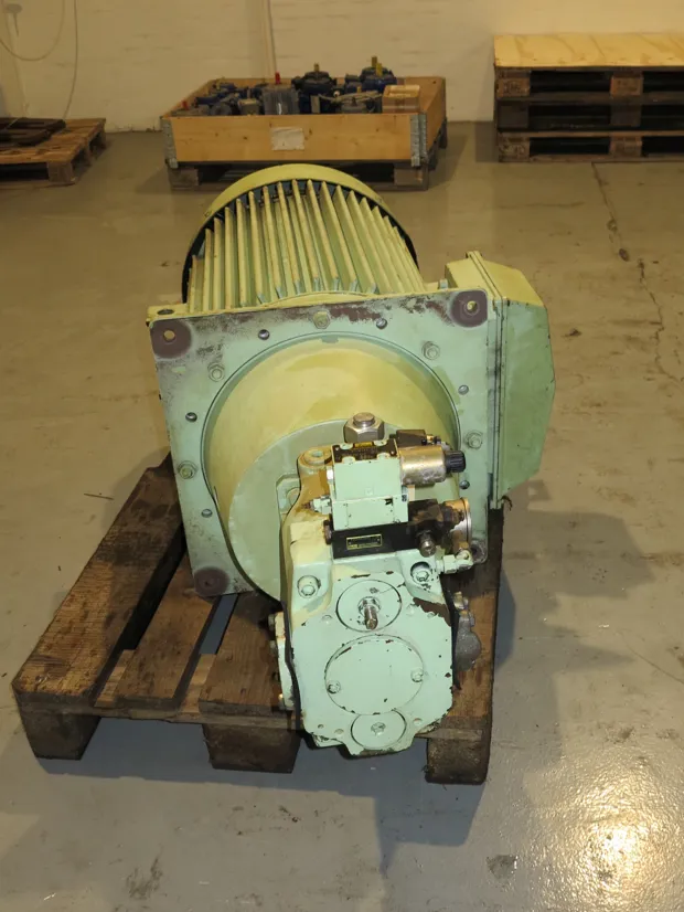 Image 2 of 7 - HP941