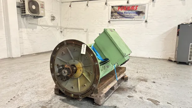 Image 2 of 8 - Lönne - 14BG 319-4AA96-Z 315L