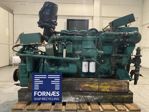 Image 1 of 5 - Volvo Penta - TMD 100 AK