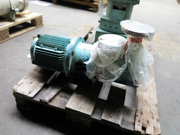 Image 1 of 3 - Plenty Mirrlees - T38-3/120