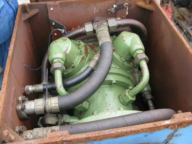 Image 2 of 2 - Seine winch/ Snurrevod