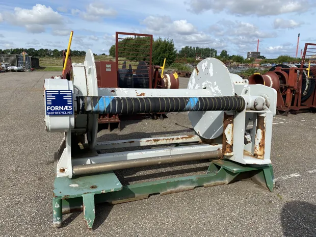 Image 8 of 8 - Trawl winch