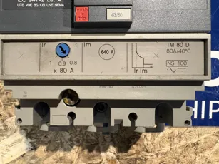 Merlin Gerin - Compact