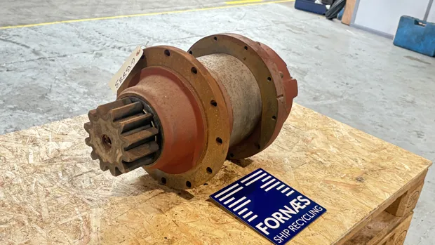 Image 7 of 9 - David Brown - 690108663