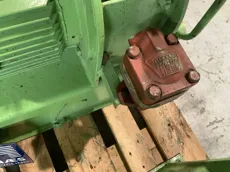 P166