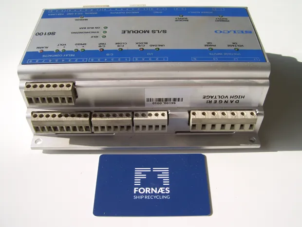 Image 3 of 4 - SELCO S6100 - S 6100.0010