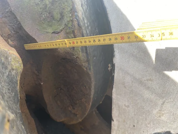 Image 8 of 11 - Anchor winch