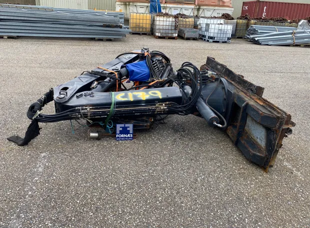 Image 3 of 6 - Foldekran