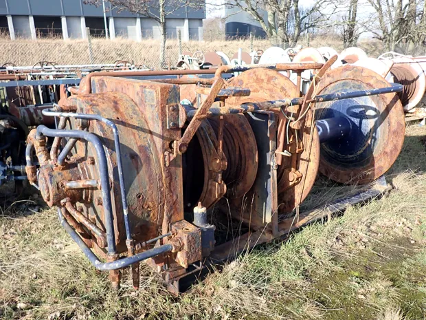 Image 3 of 5 - Trawl winch