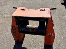 D834