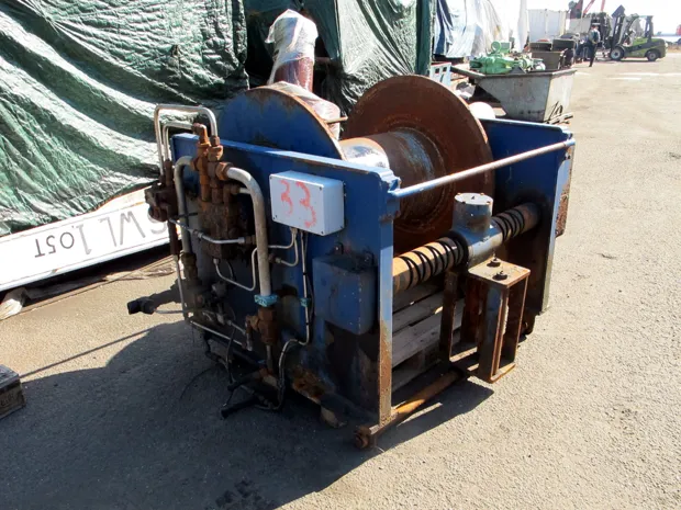 Image 3 of 3 - Trawl winch