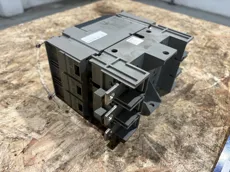 Merlin Gerin - Compact