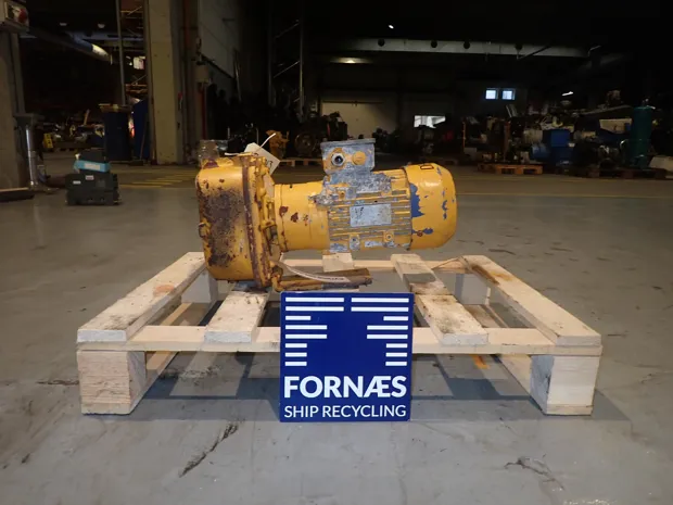 Image 1 of 5 - Desmi - SA25, No plate