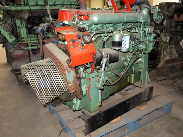 Image 2 of 4 - Ford - 6 cyl. whitout turbo